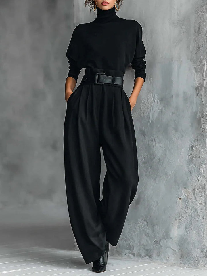 Lisa™ | Completo Due Pezzi Nero con Cintura